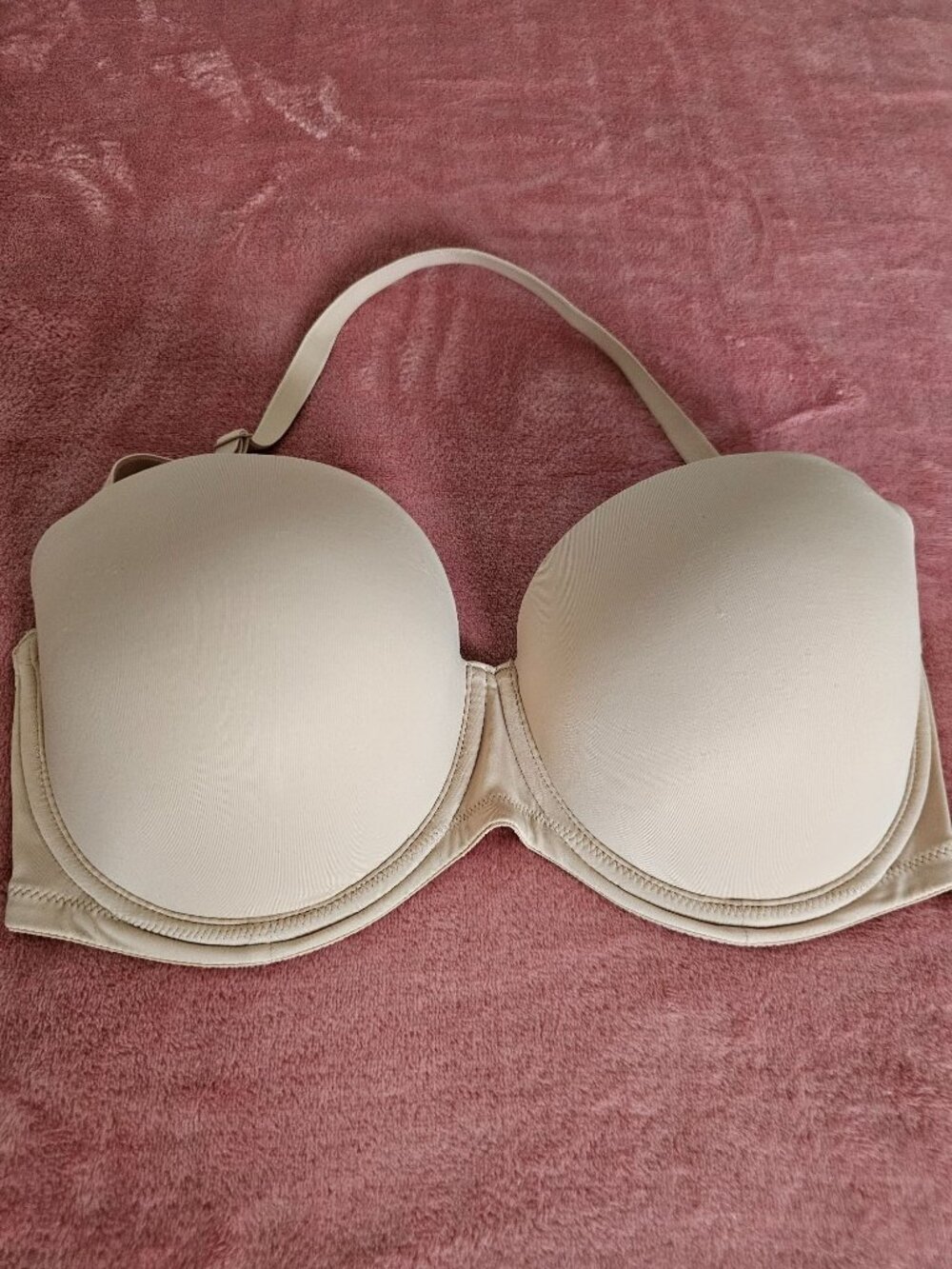 VICTORIA'S SECRETS Strapless Beige Bra Size 34DD